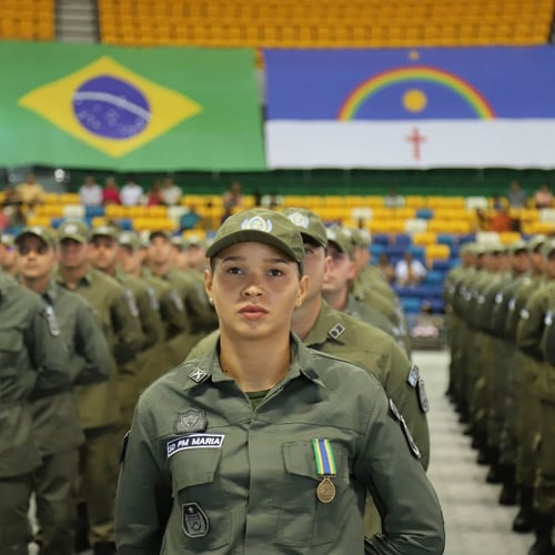 Policiais militares de Pernambuco em formação (Foto: Divulgação) 