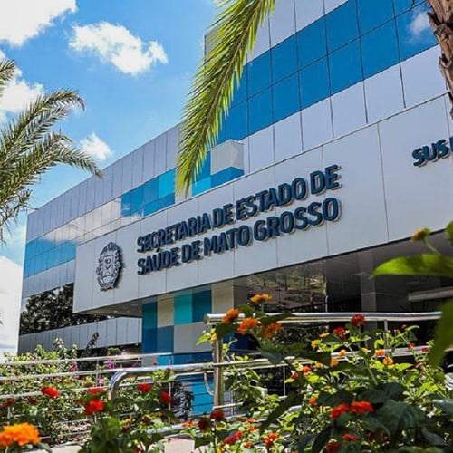 Fachada da Secretaria de Estado de Saúde do Mato Grosso (Foto: Divulgação)